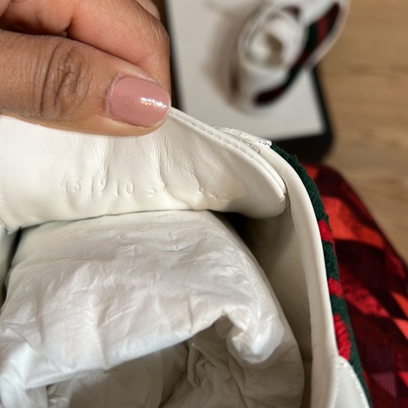 Gucci Sneakers (Authentic serial listed) - Picture 4 of 4